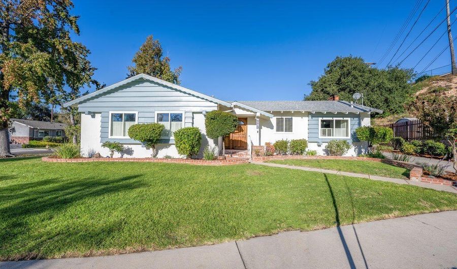 9413 La Reina Pl, Los Angeles, CA 91042 - 4 Beds, 2 Bath