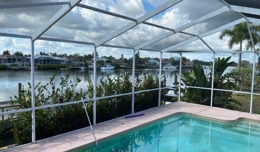 936 ALLEGRO Ln, Apollo Beach, FL 33572 - 3 Beds, 3 Bath