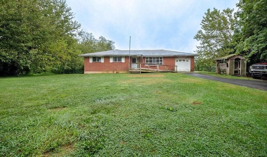 3338 OREFIELD Rd, Allentown, PA 18104 - 3 Beds, 3 Bath