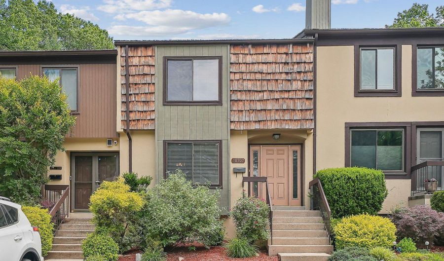 10707 MUIRFIELD Dr, Potomac, MD 20854 - 3 Beds, 4 Bath