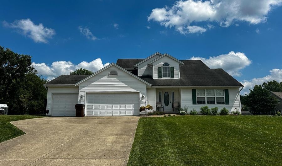 323 Woodfield Dr, Batesville, IN 47006 - 3 Beds, 3 Bath