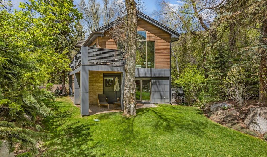 100 Park Ave, Aspen, CO 81611 - 4 Beds, 5 Bath