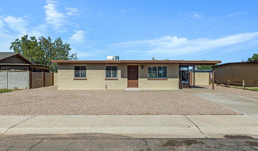 414 E CHOLLA St, Casa Grande, AZ 85122 - 3 Beds, 2 Bath