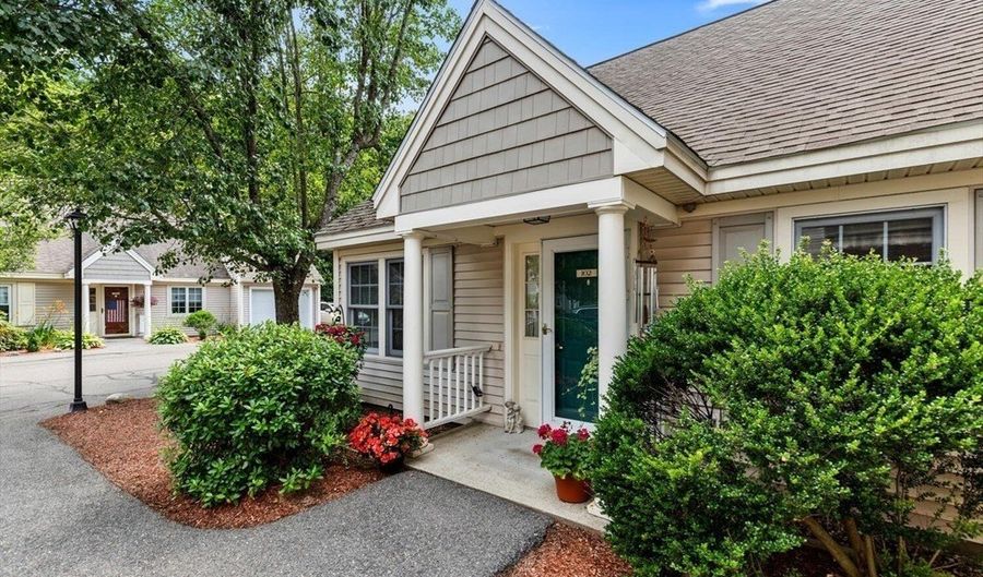 396 Boston 102, Billerica, MA 01821 - 2 Beds, 2 Bath