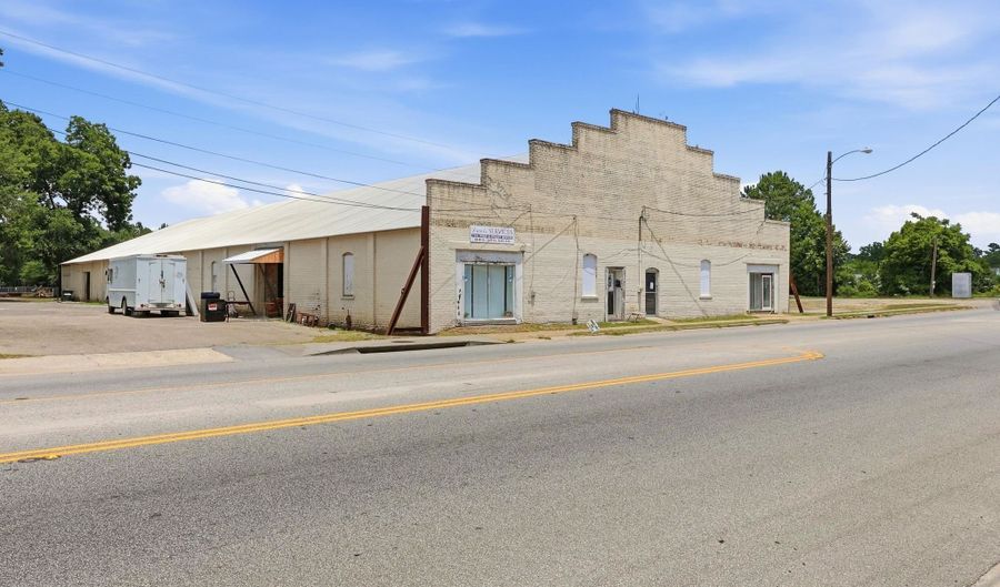 215 E Main St, Andrews, SC 29510 - 0 Beds, 0 Bath
