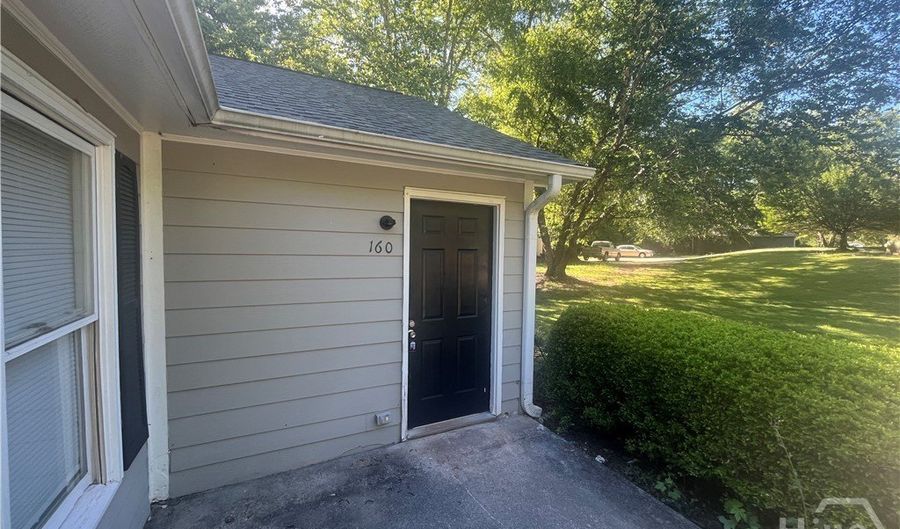 160 Fair Oaks, Athens, GA 30606 - 2 Beds, 2 Bath