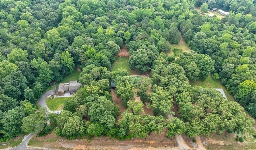 5311 Highway 106 S, Hull, GA 30646 - 3 Beds, 2 Bath