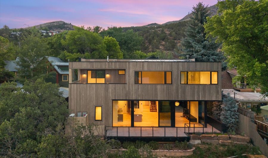 129 W Sopris Dr, Basalt, CO 81621 - 4 Beds, 5 Bath
