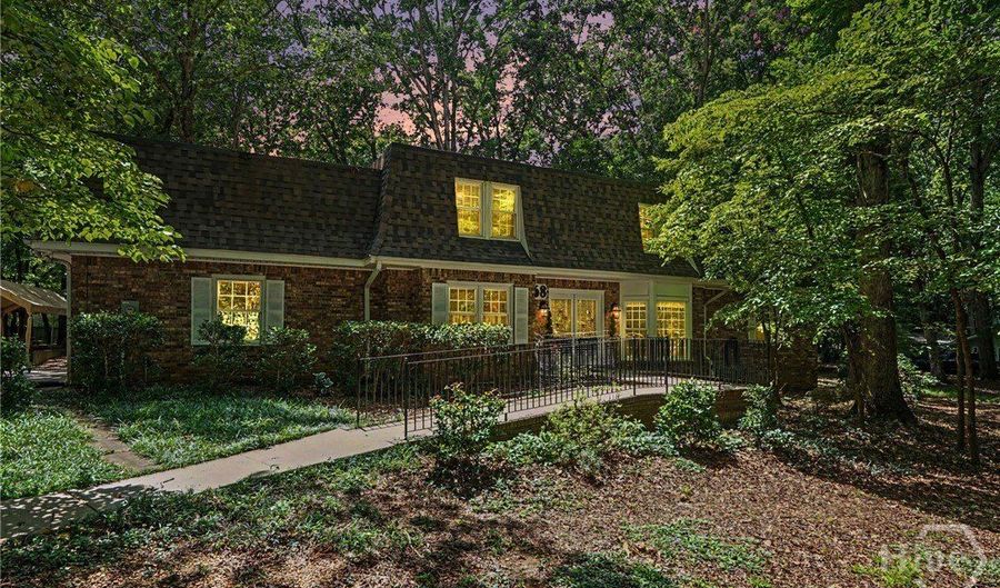 168 Great Oak Dr, Athens, GA 30605 - 5 Beds, 4 Bath