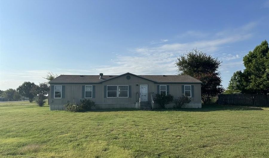 9208 E Fm 917, Alvarado, TX 76009 - 3 Beds, 2 Bath