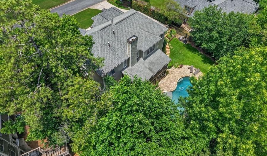 2410 Black Swan Ln NW, Acworth, GA 30101 - 5 Beds, 7 Bath