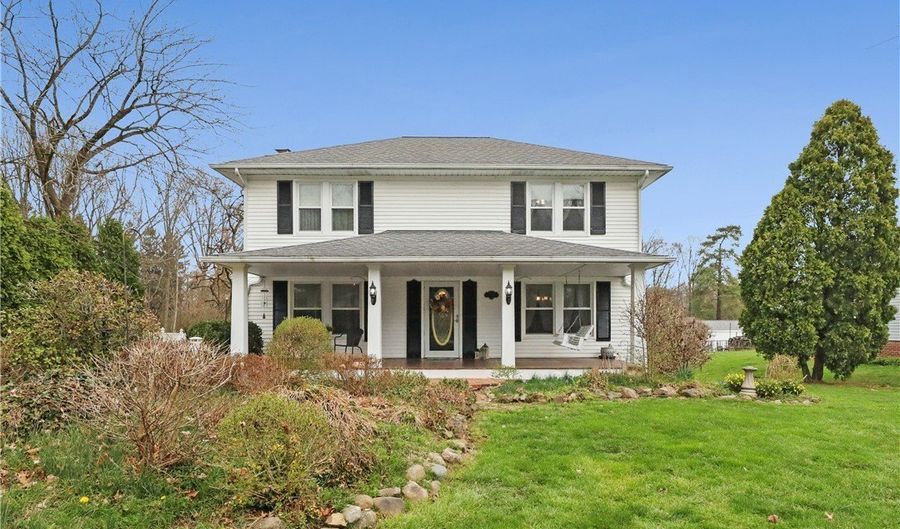 170 E Beech St NE, Alliance, OH 44601 - 3 Beds, 2 Bath