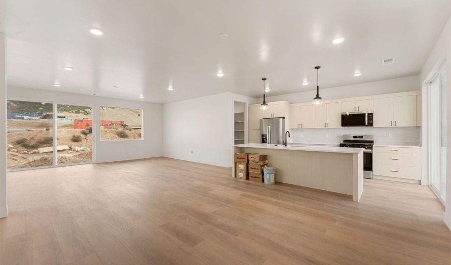 432 E Fiddlers Canyon Rd 122, Cedar City, UT 84721 - 3 Beds, 2 Bath