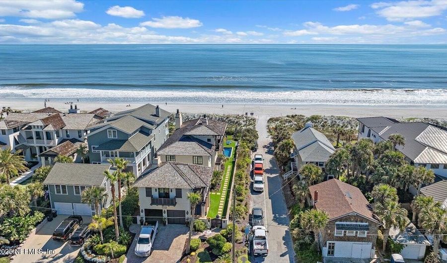 1515 BEACH Ave, Atlantic Beach, FL 32233 - 6 Beds, 5 Bath