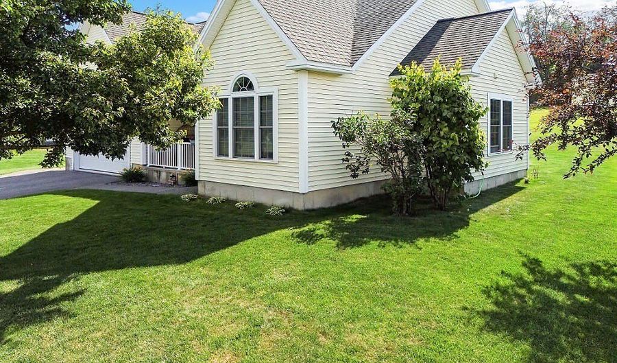 15 Fieldstone Dr, Augusta, ME 04330 - 3 Beds, 2 Bath