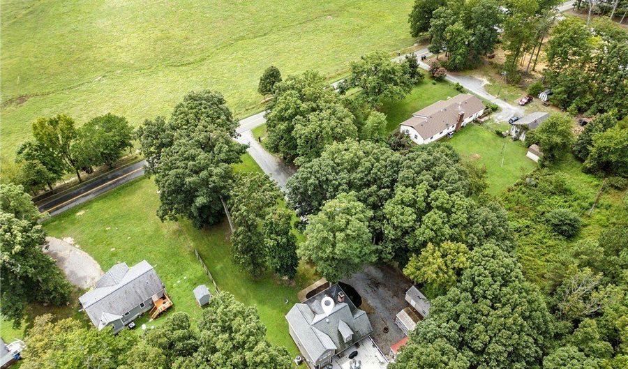 13246 Winston Rd, Ashland, VA 23005 - 3 Beds, 2 Bath