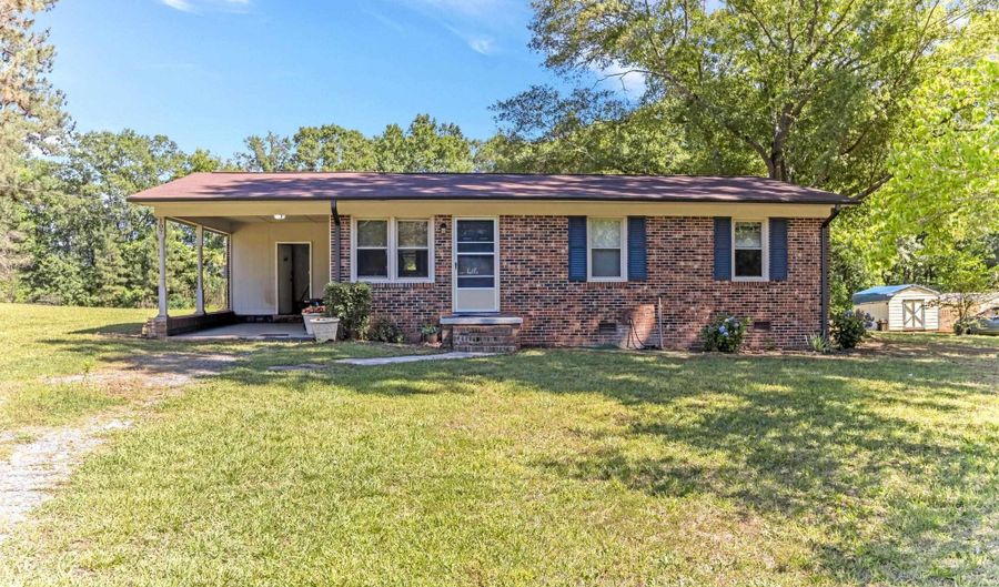 107 Bell St, Blacksburg, SC 29702 - 3 Beds, 1 Bath