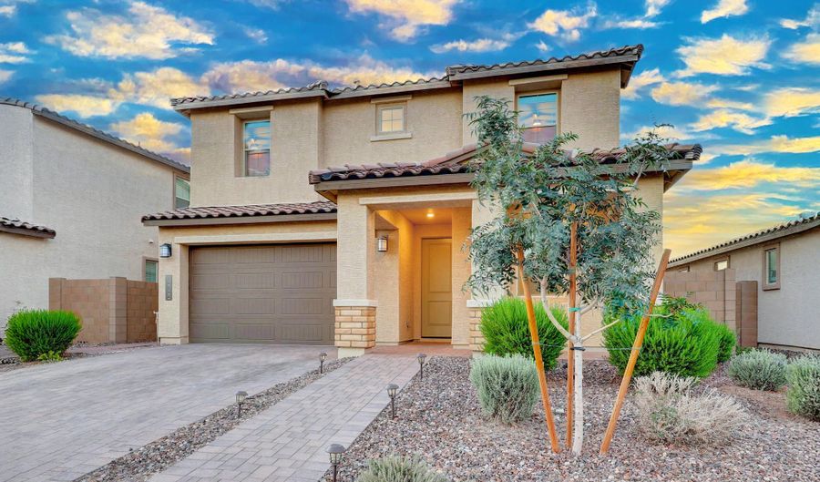 12122 W Levi Dr, Avondale, AZ 85323 - 5 Beds, 3 Bath