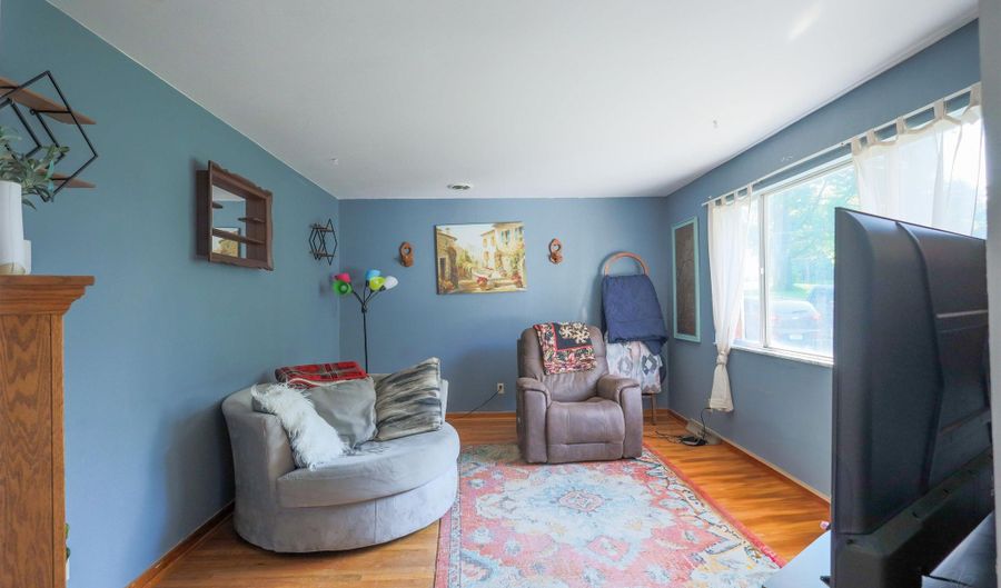 335 E State Road 58, Bedford, IN 47421 - 3 Beds, 2 Bath