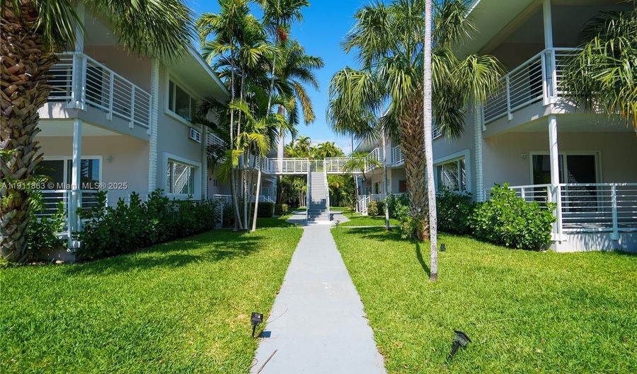 1185 98th St 9, Bay Harbor Islands, FL 33154 - 1 Beds, 1 Bath