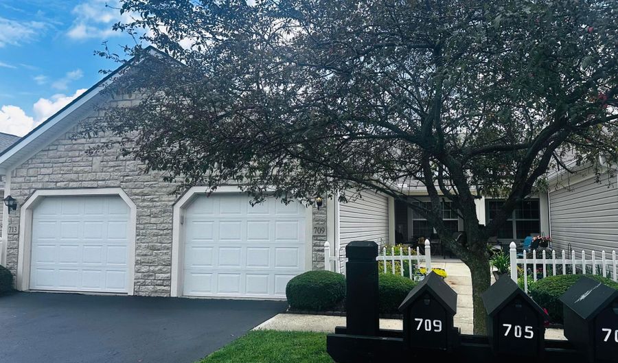 709 Kildow Ct, Ashville, OH 43103 - 2 Beds, 2 Bath