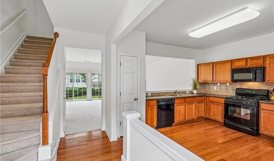 945 Prestwyck Ct, Alpharetta, GA 30004 - 3 Beds, 3 Bath