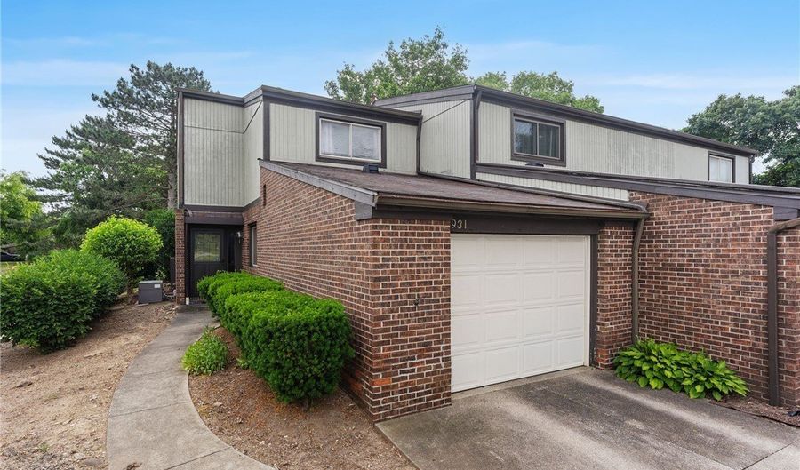 931 Trimble Dr, Akron, OH 44307 - 2 Beds, 2 Bath