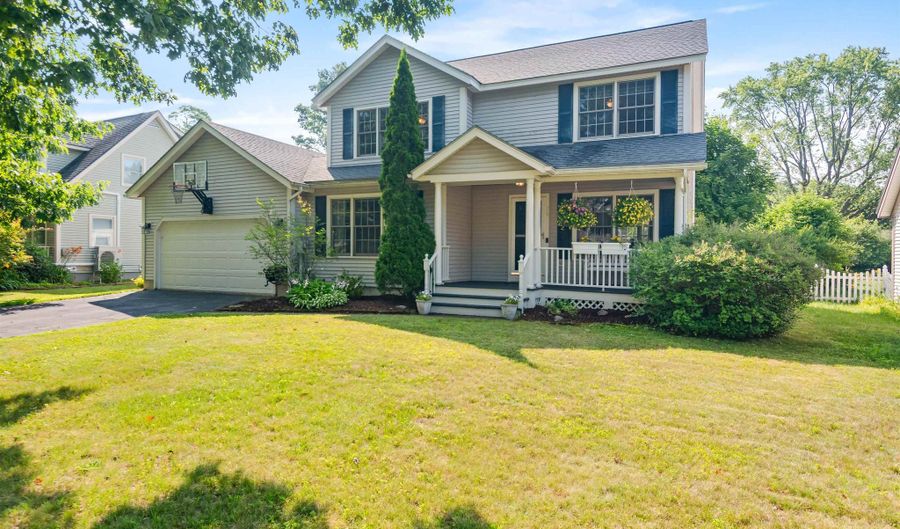 29 Grey Meadow Dr, Burlington, VT 05408 - 4 Beds, 2 Bath