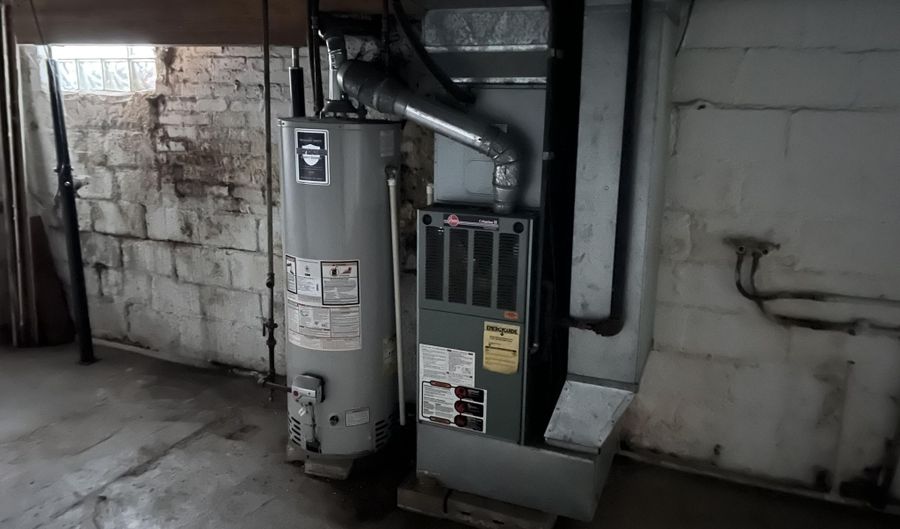 1526 Main St, Beech Grove, IN 46107 - 2 Beds, 1 Bath