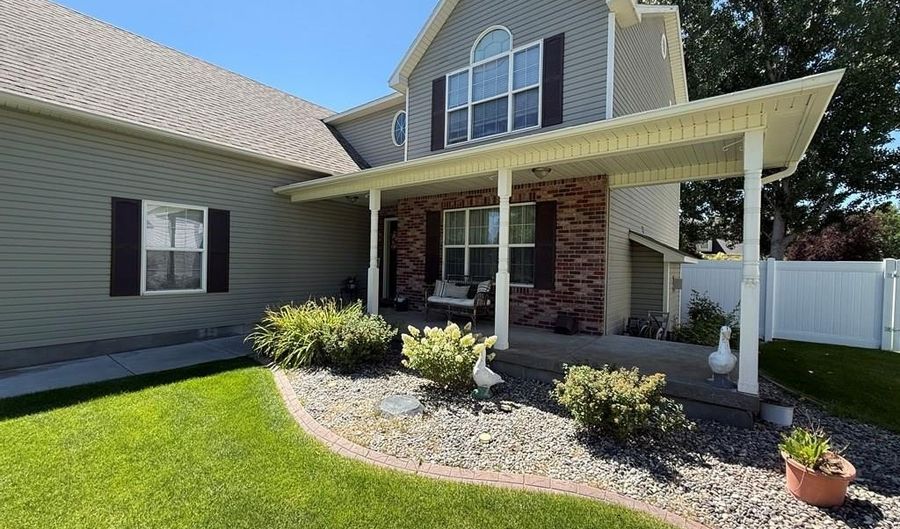 4070 Nathan Dr, Idaho Falls, ID 83404 - 5 Beds, 4 Bath