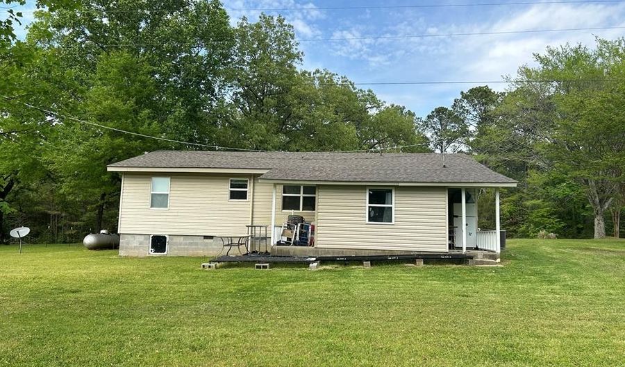 2174 County Road 53, Water Valley, MS 38965 - 3 Beds, 1 Bath