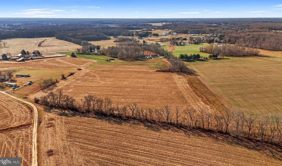 461 HARTLY Rd, Hartly, DE 19953 - 3 Beds, 1 Bath