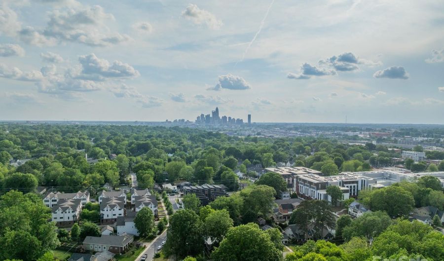2988 Textile Way, Charlotte, NC 28205 - 3 Beds, 2 Bath