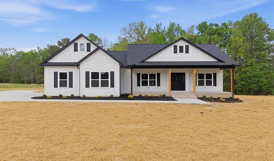 11100 H O Allison Rd, Baxter, TN 38544 - 3 Beds, 2 Bath