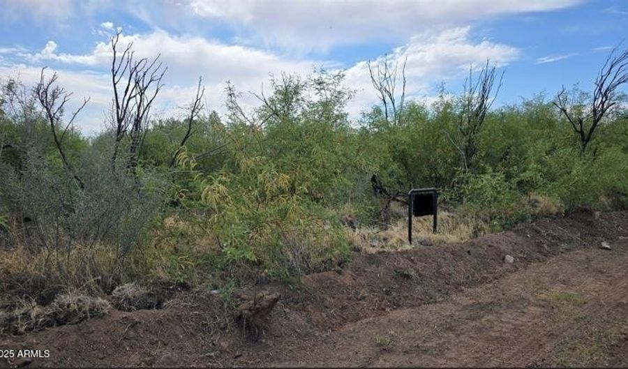 032 Xx N Eagle Eye Rd 6, Aguila, AZ 85320 - 0 Beds, 0 Bath