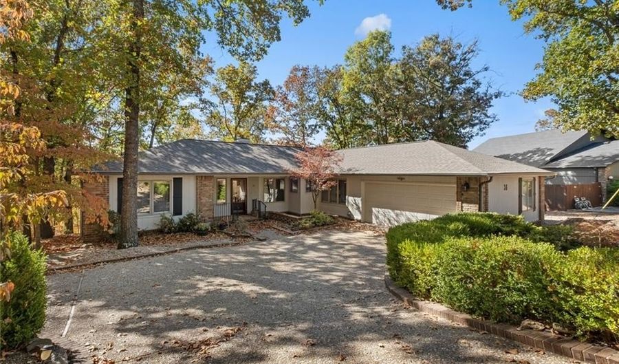 36 Kensington Dr, Bella Vista, AR 72715 - 3 Beds, 3 Bath