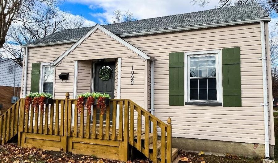 1920 Worden Ave, Alton, IL 62002 - 4 Beds, 2 Bath