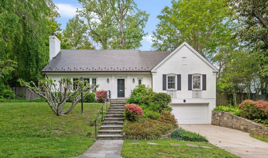 5121 BALTAN Rd, Bethesda, MD 20816 - 5 Beds, 4 Bath