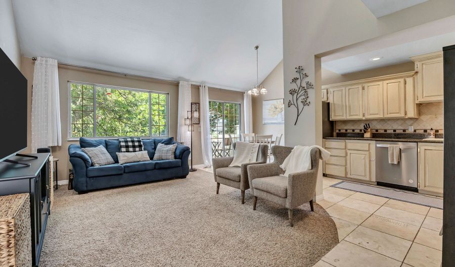 552 E APPLEWOOD E, Bountiful, UT 84010 - 3 Beds, 3 Bath