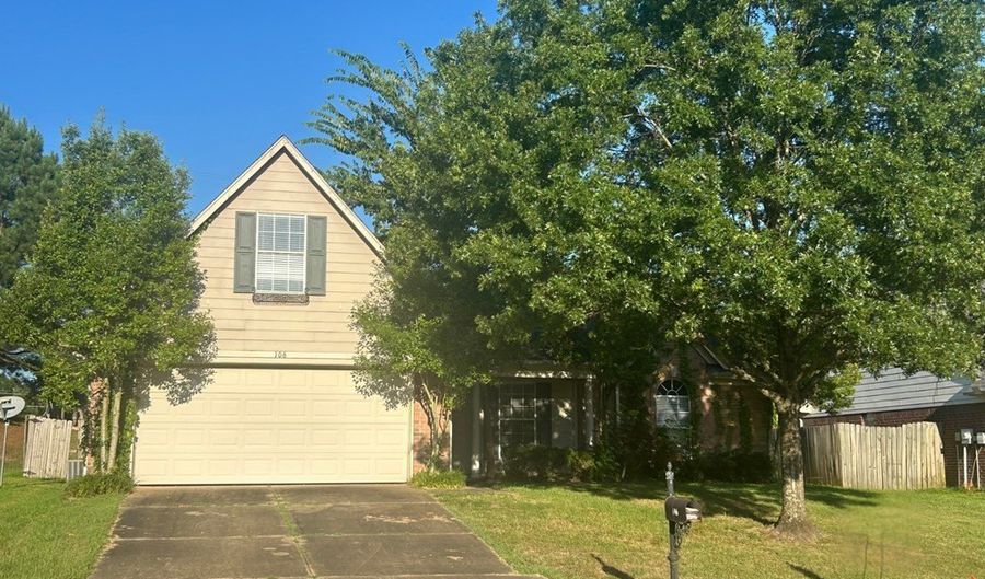 106 Oakleigh, Batesville, MS 38606 - 4 Beds, 2 Bath