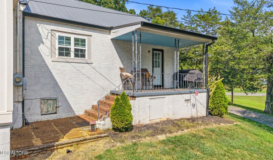924 Long Mill Rd, Athens, TN 37303 - 3 Beds, 2 Bath