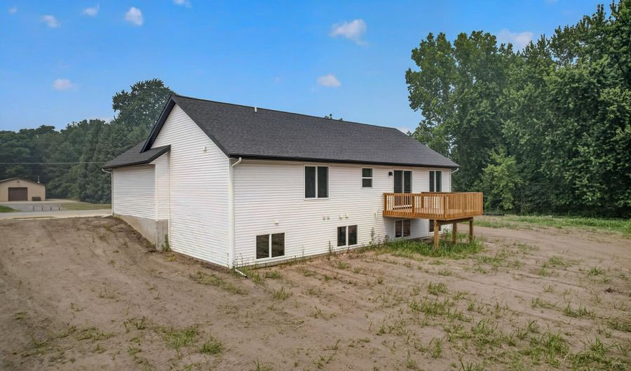 11488 56th Ave, Allendale, MI 49401 - 3 Beds, 2 Bath