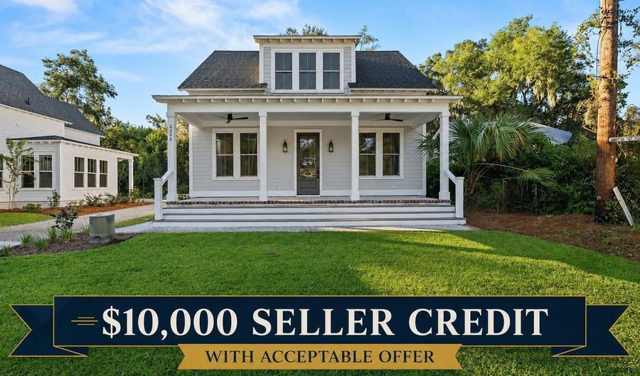 2206 National St, Beaufort, SC 29902 - 3 Beds, 3 Bath