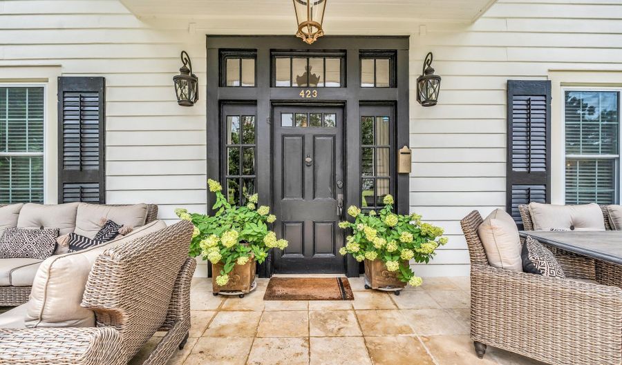 423 S Matubba St, Aberdeen, MS 39730 - 4 Beds, 2 Bath