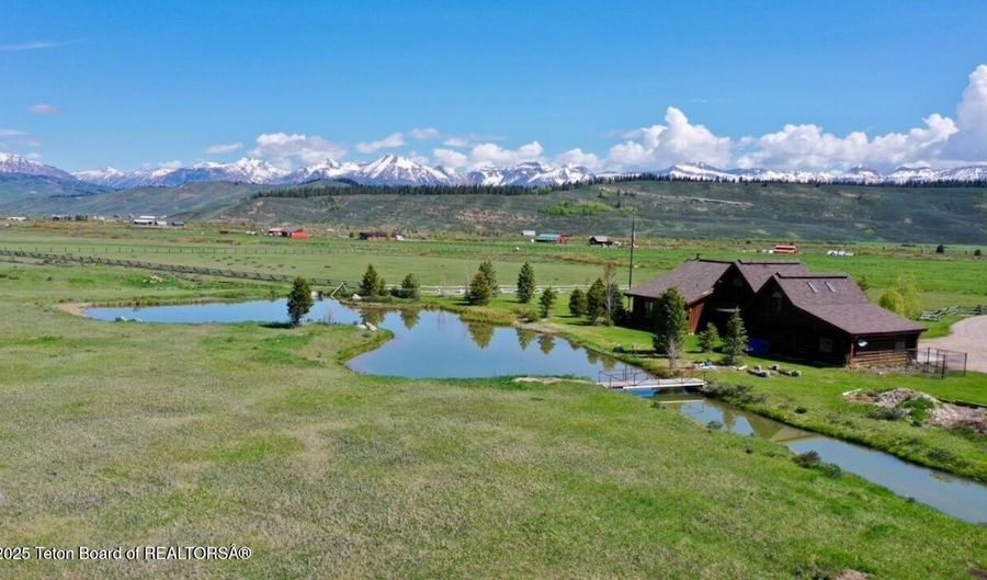 14165 S U HWY 189 & 191, Bondurant, WY 82922 - 4 Beds, 4 Bath