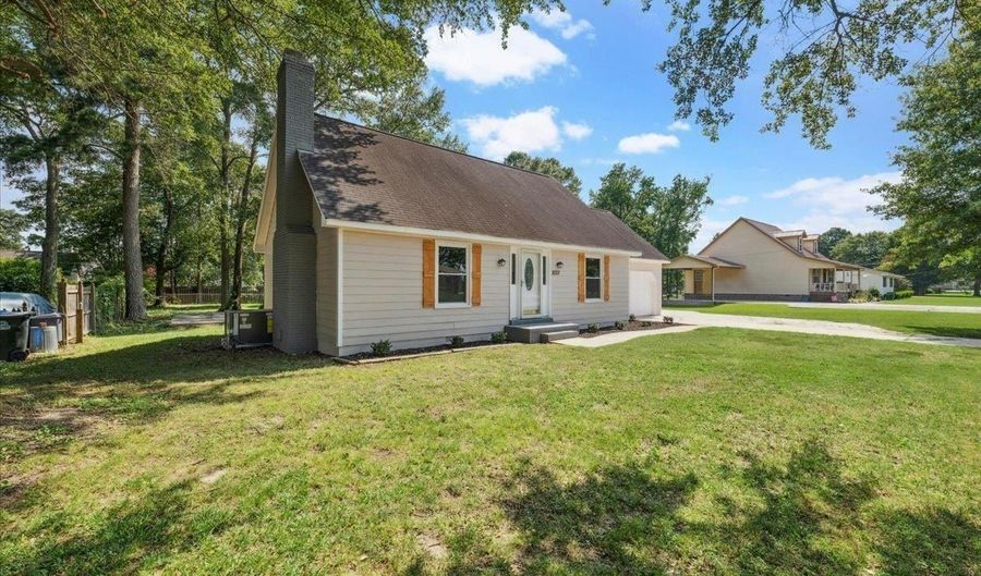 18317 Elles Dr, Athens, AL 35611 - 3 Beds, 2 Bath