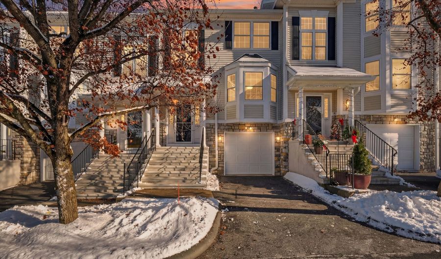 1403 Revere Rd 1403, Danbury, CT 06811 - 2 Beds, 2 Bath