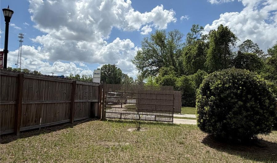 20526 N STATE ROAD 121, Alachua, FL 32615 - 3 Beds, 3 Bath