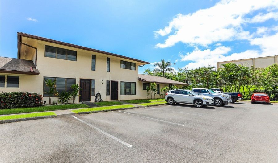 47-404 Hui Iwa St 215, Kaneohe, HI 96744 - 2 Beds, 4 Bath