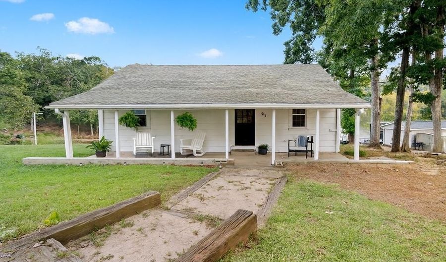 93 Parnell Rd, Abbeville, SC 29620 - 2 Beds, 2 Bath